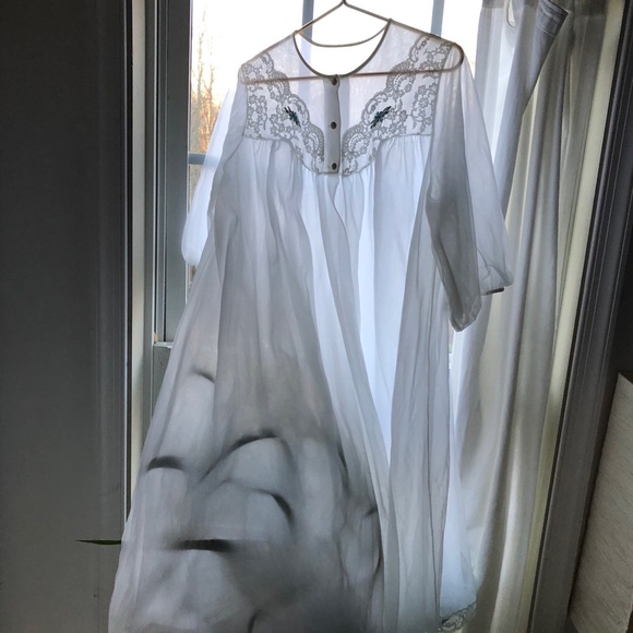 True Vintage sheer balloon sleeves night gown robe - Picture 8 of 9